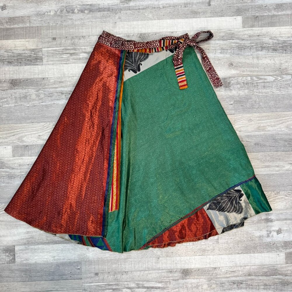 Patchwork Style Reversible 2-Sided Magic Skirt Wr… - image 1